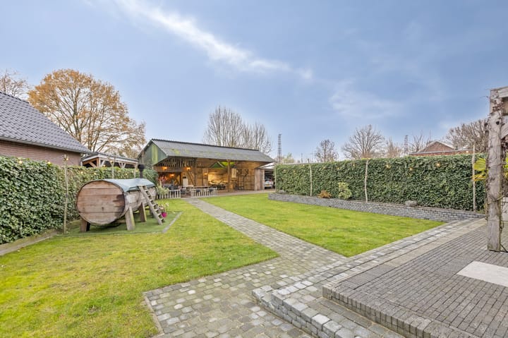 Photo 5 of Emmerikseweg 4-D