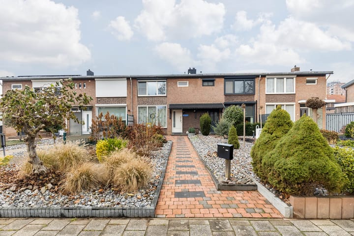 Foto 2 van Merelstraat 10