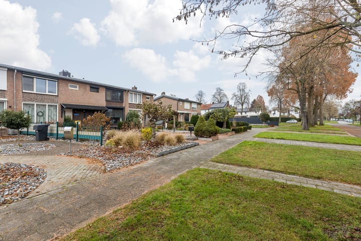 Foto 4 van Merelstraat 10