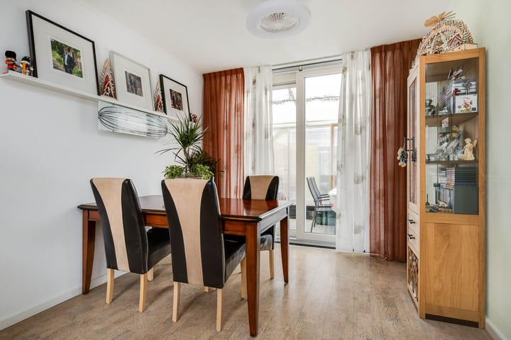 Foto 9 van Merelstraat 10