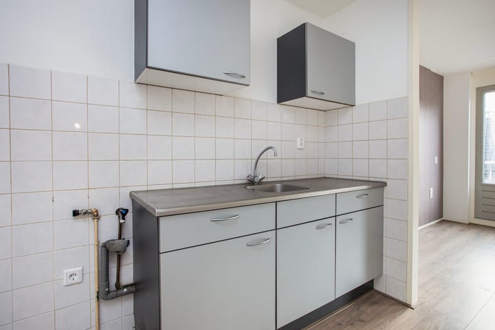 Photo 5 of Willem van Otterloostraat 12