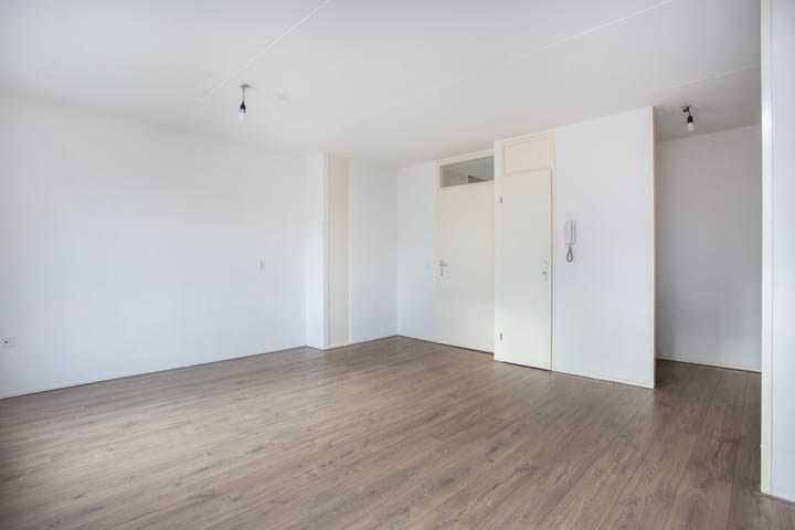 Photo 12 of Willem van Otterloostraat 12