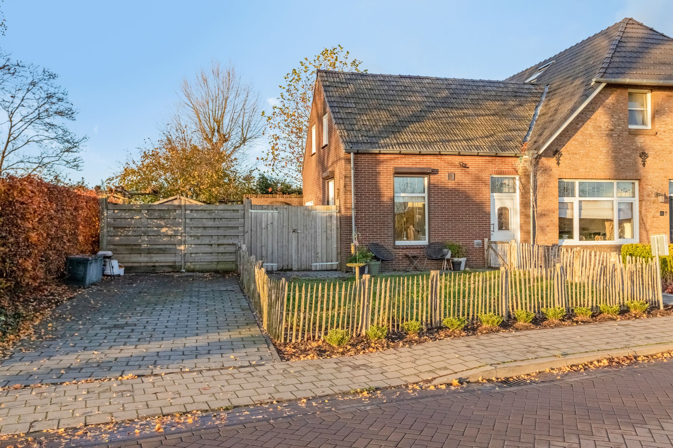 Emmerikseweg 18-B, 18, b, Netterden, 7077AP, Gelderland, Nederland 18 