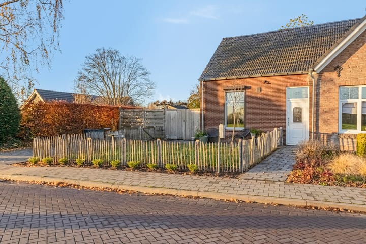 Foto 5 van Emmerikseweg 18-B