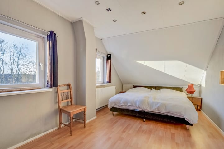 Foto 26 van Emmerikseweg 18-B