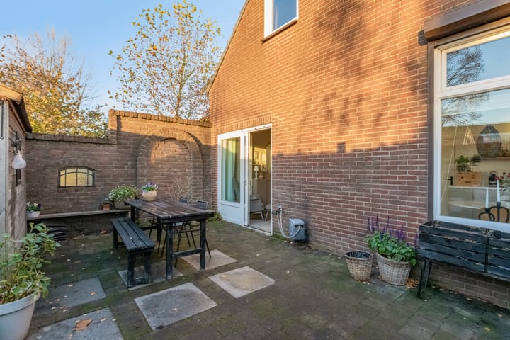 Foto 34 van Emmerikseweg 18-B