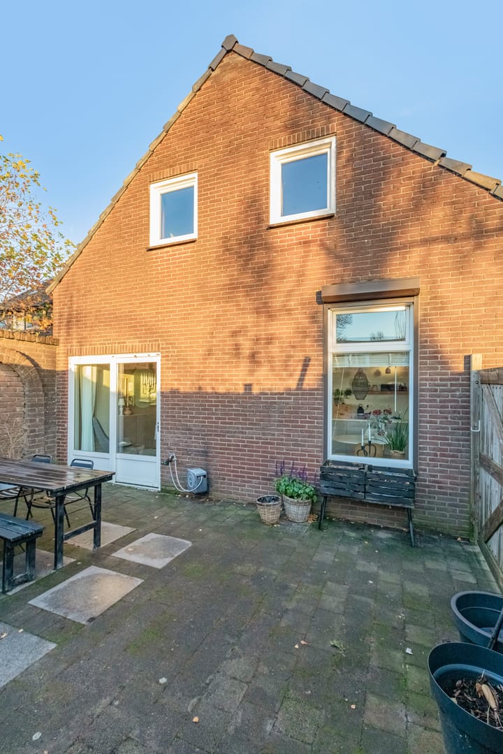 Foto 35 van Emmerikseweg 18-B