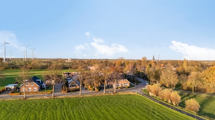 Foto 42 van Emmerikseweg 18-B