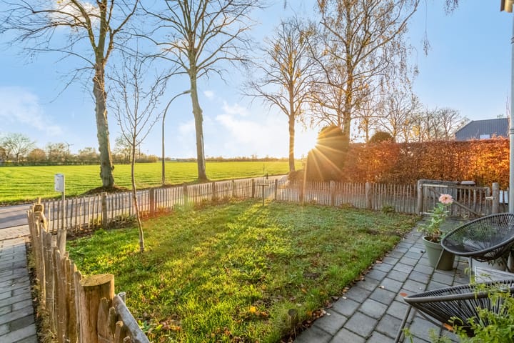 Foto 43 van Emmerikseweg 18-B