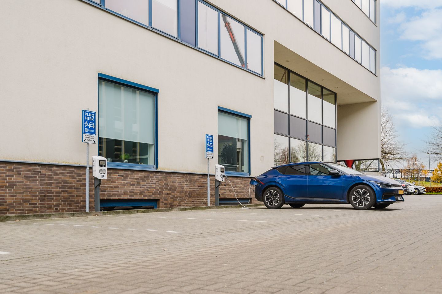 View photo 2 of Europalaan 24