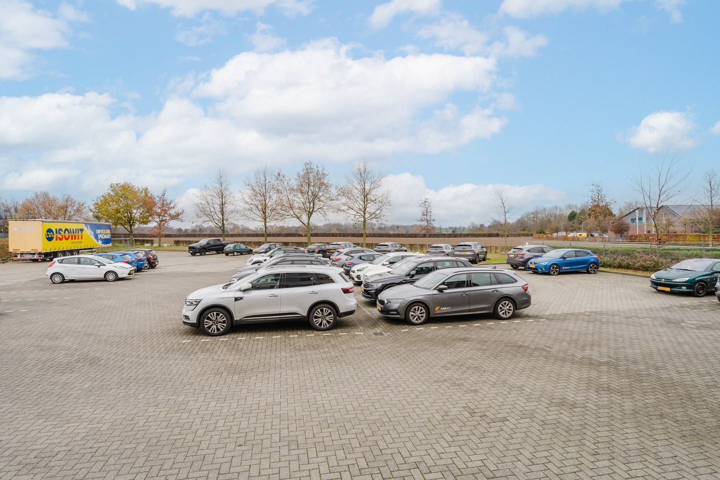 View photo 3 of Europalaan 24