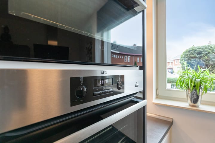 Photo 24 of Willem Schuurmanlaan 17