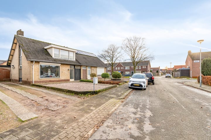 Foto 36 van Tulpenstraat 4