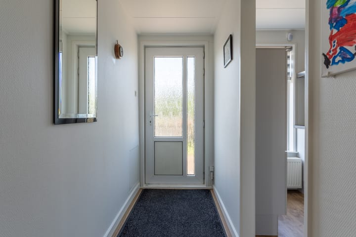 Photo 4 of It Heech 25