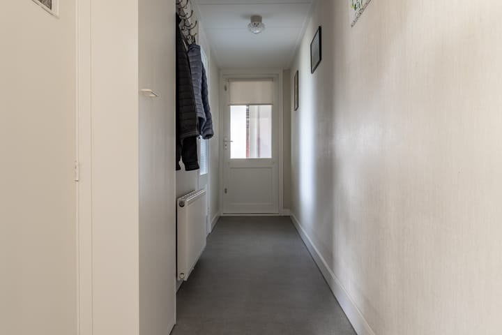 Photo 22 of It Heech 25