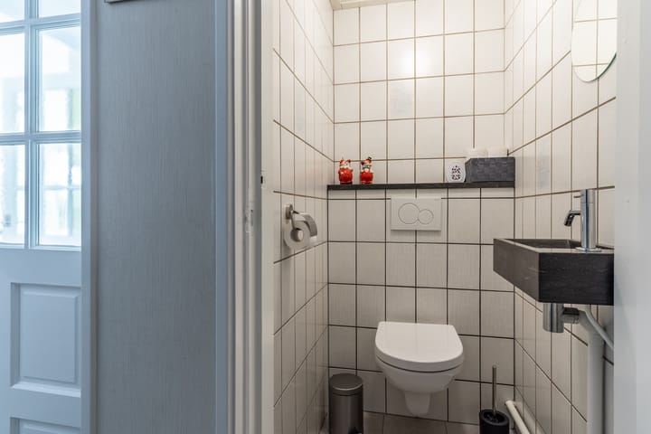 Photo 23 of It Heech 25