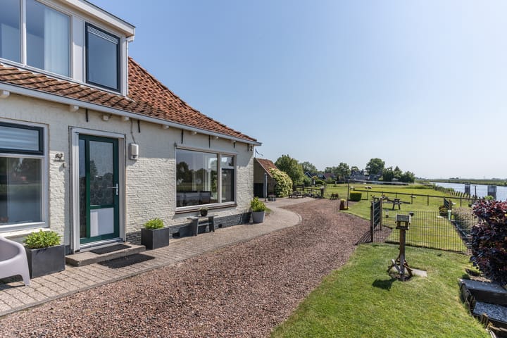 Photo 51 of It Heech 25