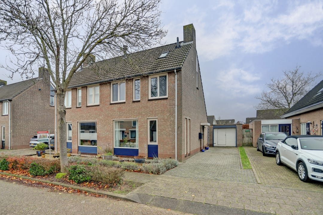 Photo 1 of Boterbloemstraat 11