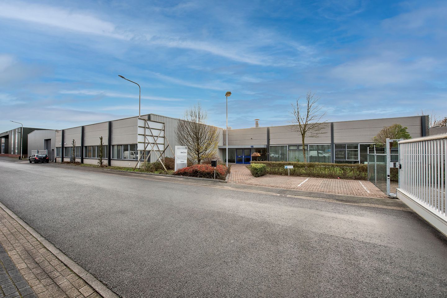 Bekijk foto 1 van Königweg 16