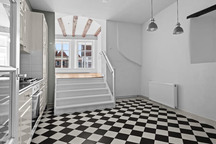 Photo 6 of Heukestraat 5