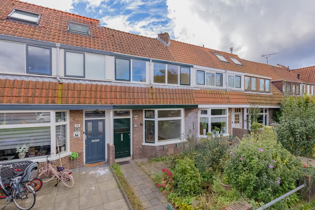 Photo 1 of Smidt van Gelderstraat 43