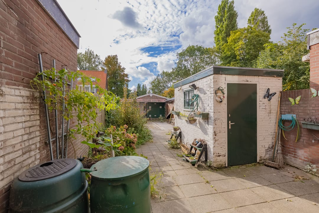 Photo 2 of Smidt van Gelderstraat 43