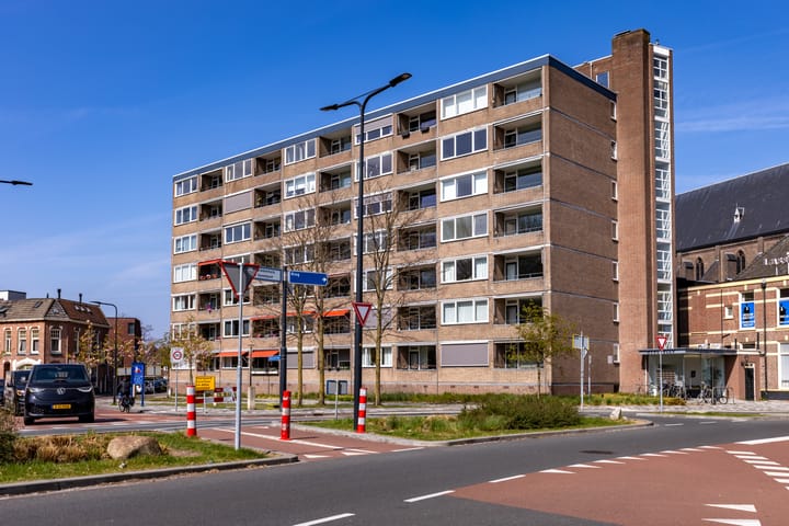 Foto 28 van Oldenzaalsestraat 109-401