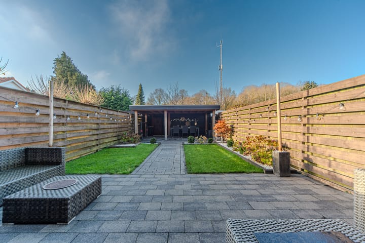 Photo 42 of Van Eckstraat 25