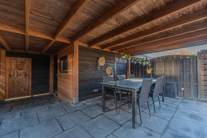 Photo 46 of Van Eckstraat 25