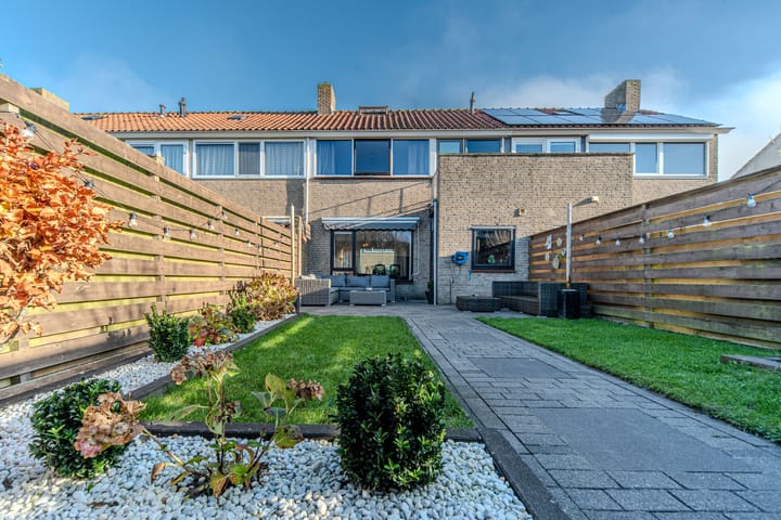 Photo 51 of Van Eckstraat 25