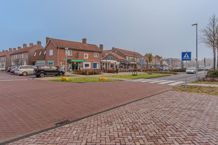 Photo 55 of Van Eckstraat 25