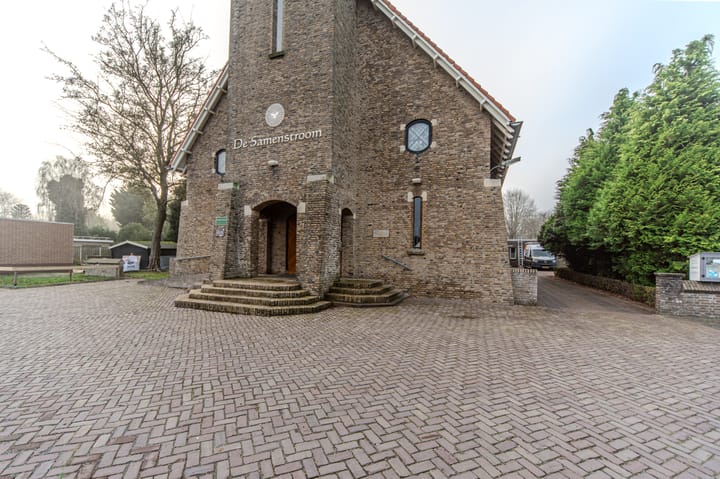 Photo 60 of Van Eckstraat 25