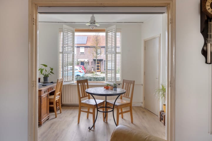 Foto 8 van Schadewijkstraat 69