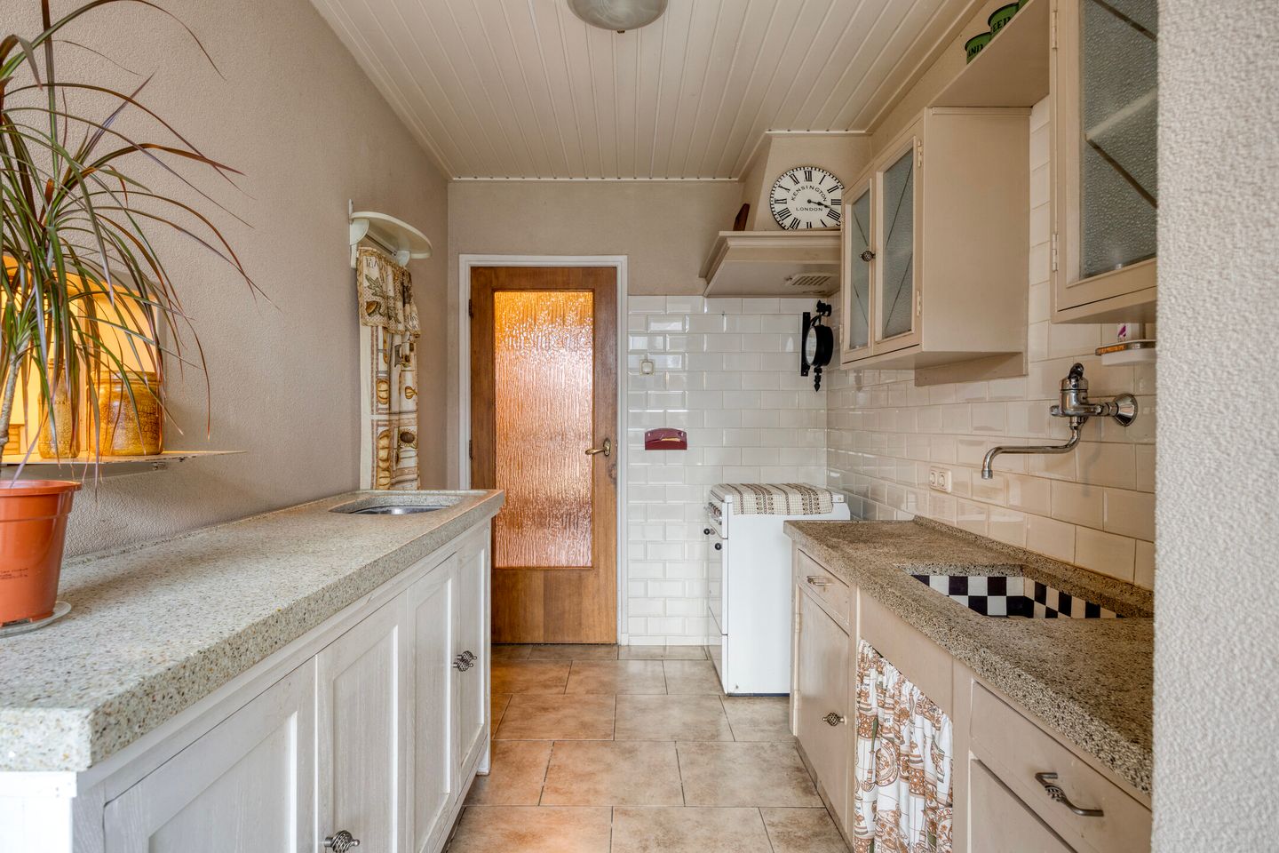 Foto 10 van Schadewijkstraat 69