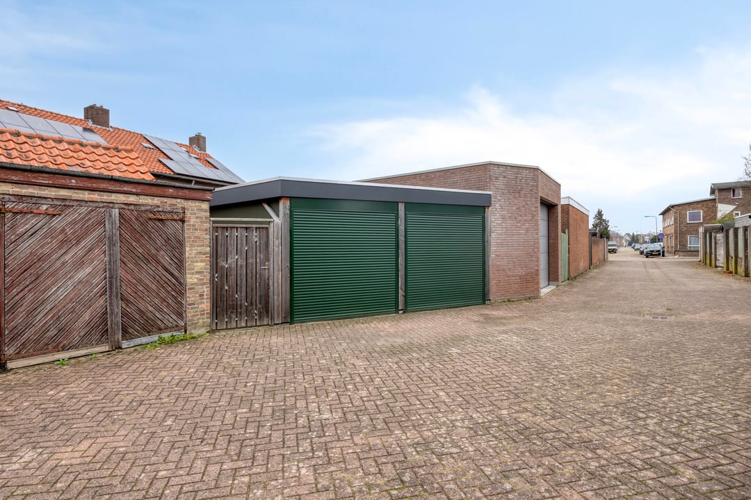 Foto 28 van Schadewijkstraat 69