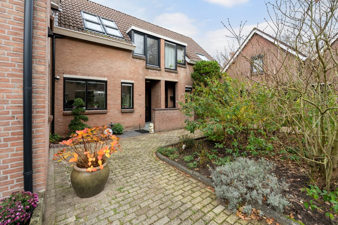 Photo 1 of Haagwinde 34