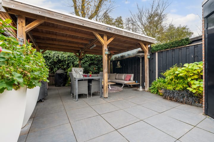 Photo 2 of Haagwinde 34