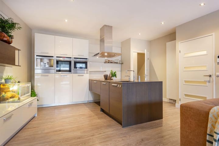 Photo 6 of Drienerstraat 33-B