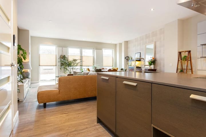 Photo 8 of Drienerstraat 33-B