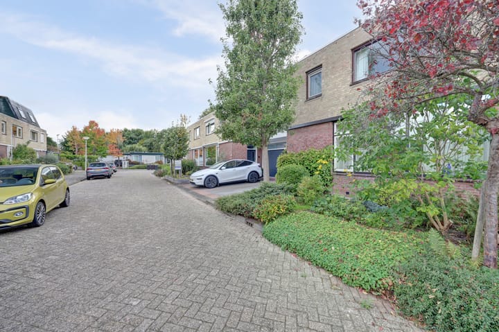 Foto 38 van Essenstraat 48