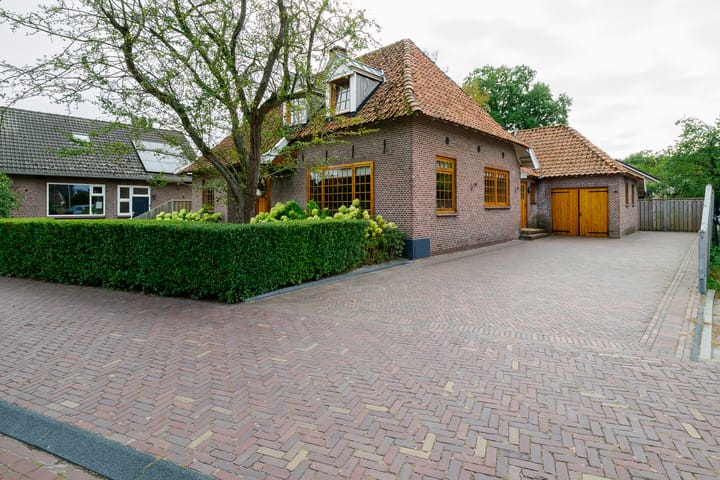 Photo 7 of Oosteinde 196