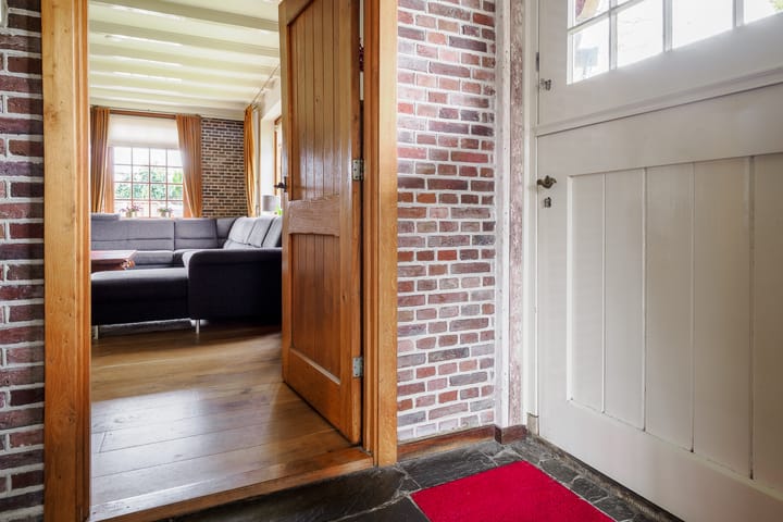 Photo 17 of Oosteinde 196