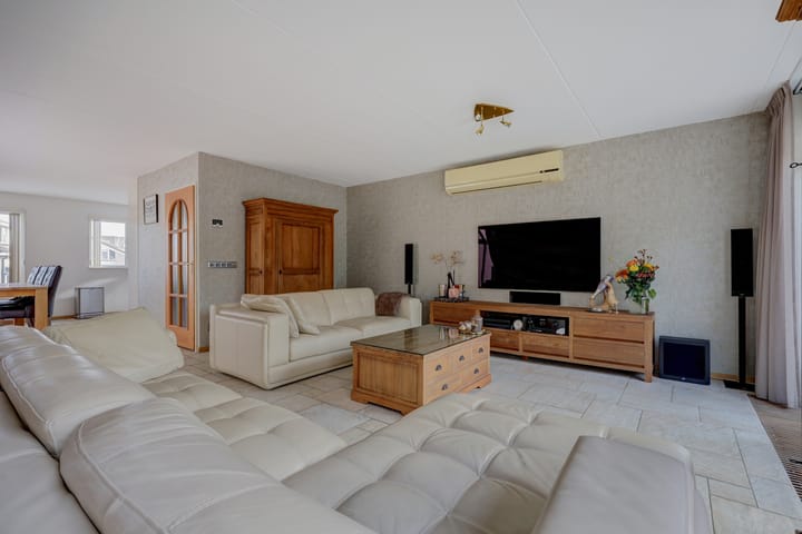 Photo 11 of Johanna Naberstraat 3