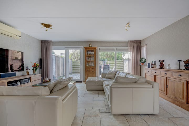 Photo 12 of Johanna Naberstraat 3