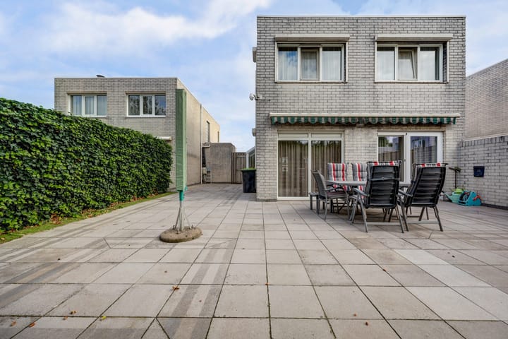 Photo 23 of Johanna Naberstraat 3