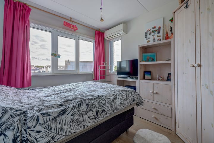 Photo 37 of Johanna Naberstraat 3