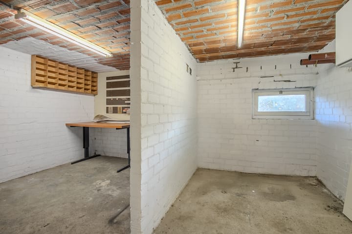 Photo 13 of Leliestraat 65