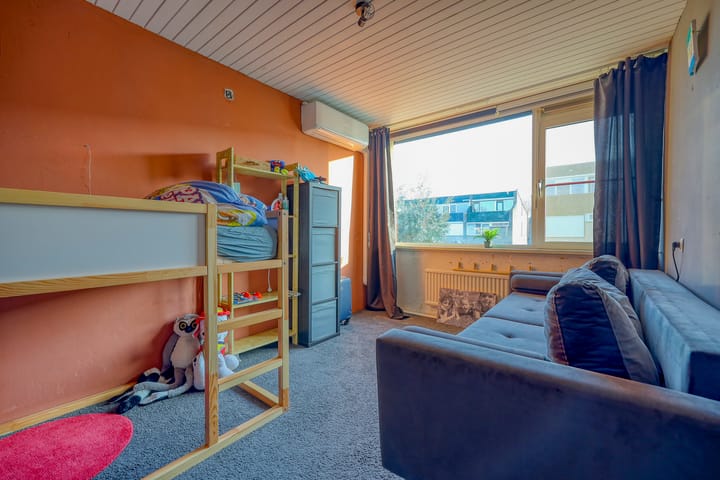 Foto 23 van Ribesstraat 12