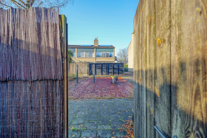 Foto 32 van Ribesstraat 12