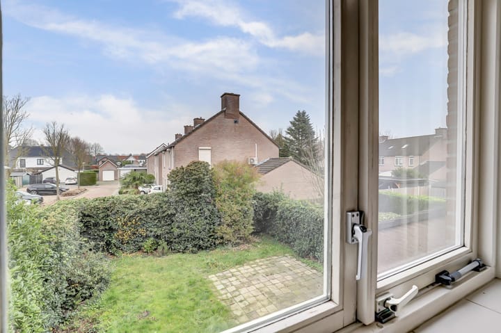 Photo 19 of Marskramer 10